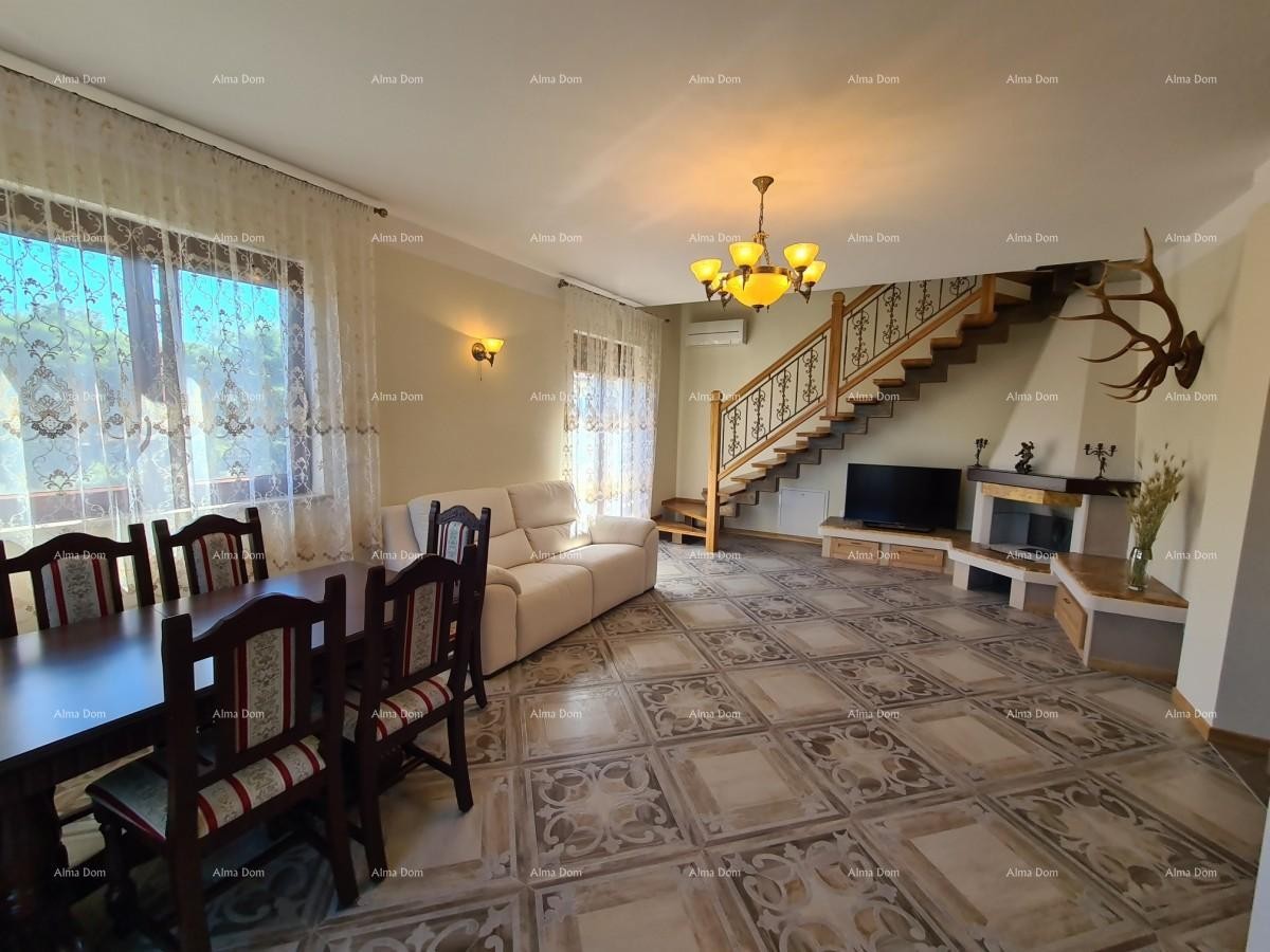 Trinadstropno stanovanje s strešno teraso! 100 metrov do morja. 11