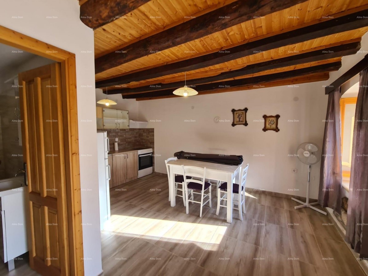 Sale! Two renovated Istrian houses in Marčana. 4