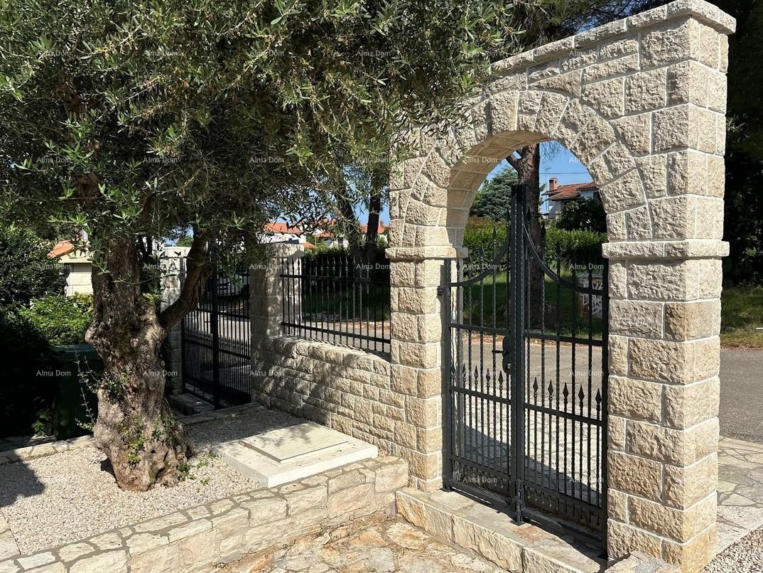 УМАГ – Дом с бассейном и тремя отдельными апартаментами 31