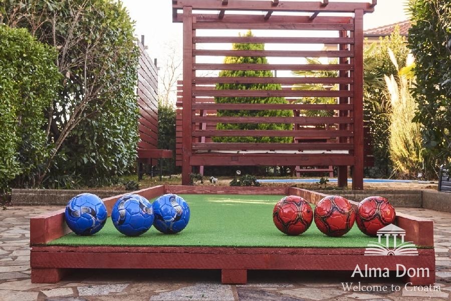 Hiša, blizu mesta Umag. 33