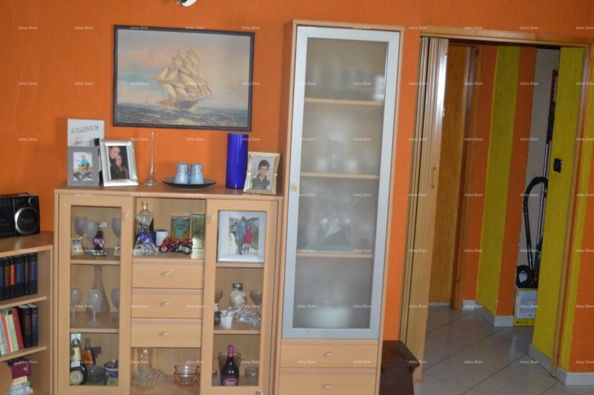 Near Marcana, house on a large plot of 26,000 m2. 17