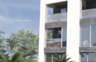 РОВИНЬ - Новостройка, большая квартира в отличном месте / B