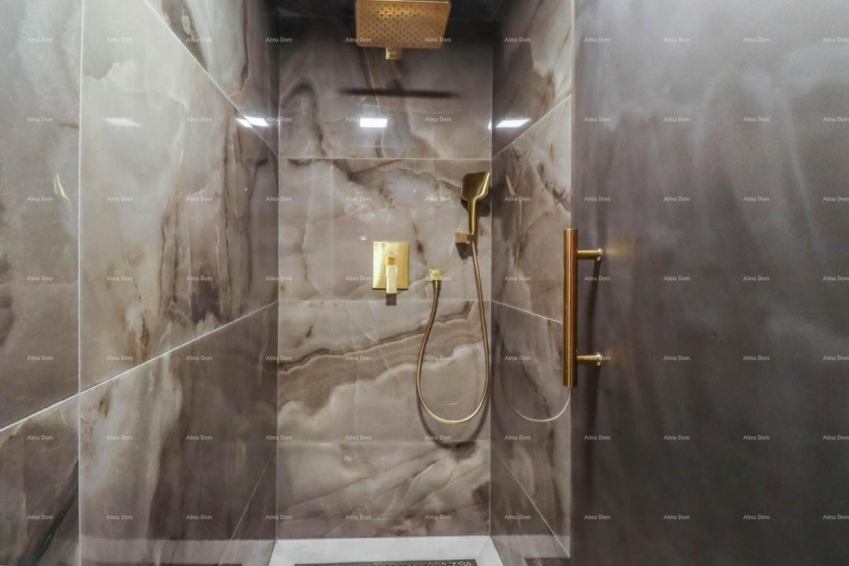 Пула - Лоборика. Новый отдельно стоящий дом с бассейном. 19