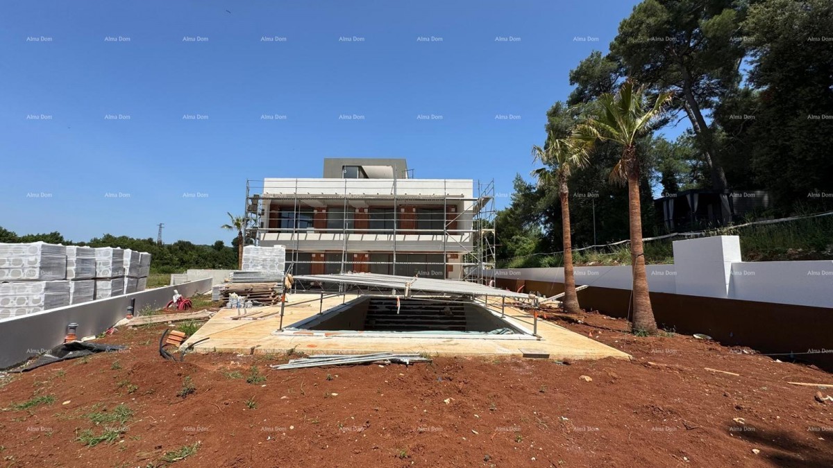 Prodaje se moderna vila u Rovinju 28