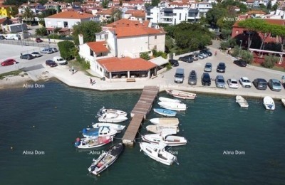 Poslovno-stambena zgrada ob morju, Medulin!