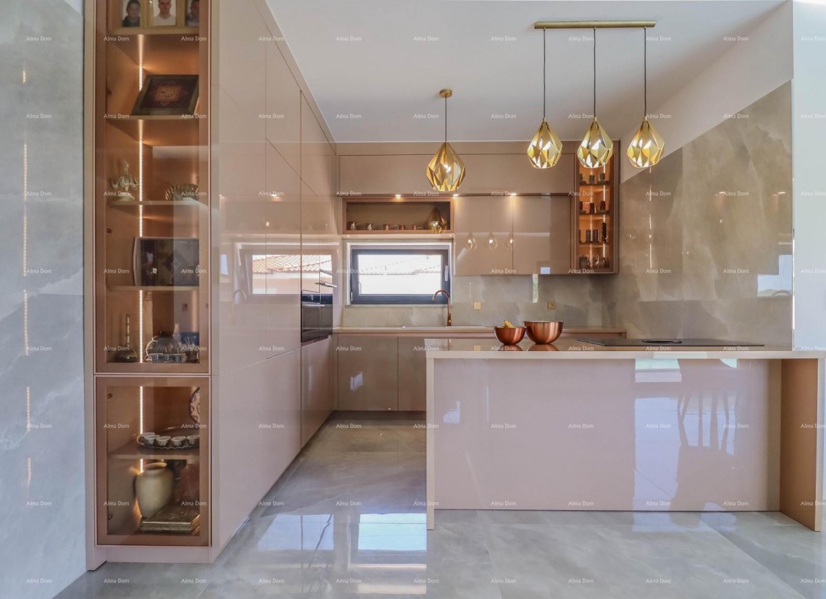 Пула - Лоборика. Новый отдельно стоящий дом с бассейном. 4