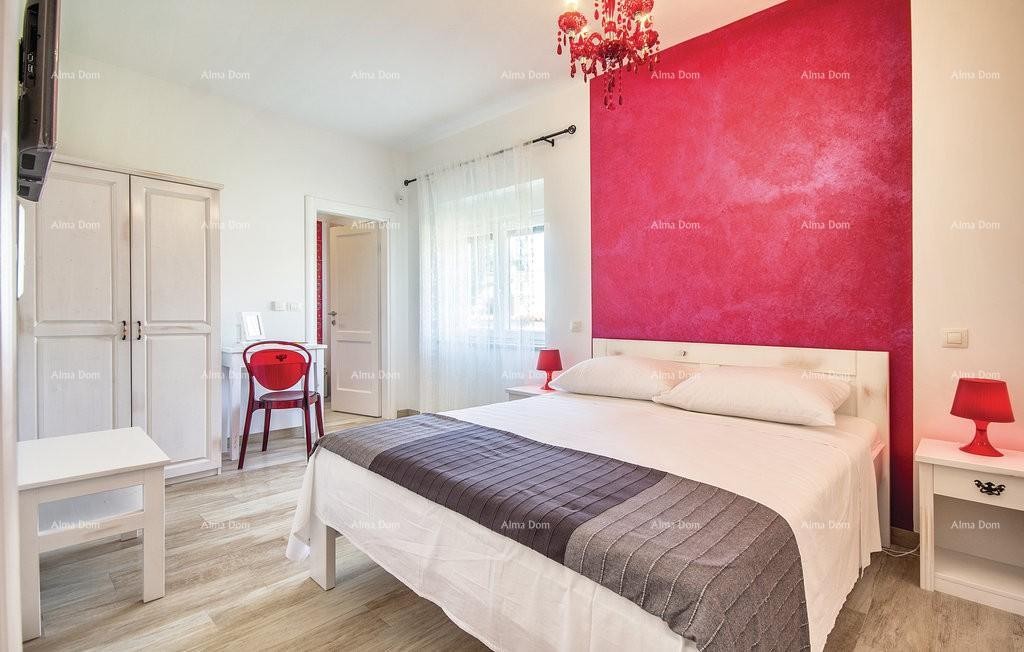 Premantura, villa indipendente con 5 camere da letto. Vicinanza al mare. 29