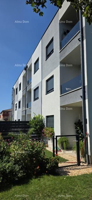 In italiano, il titolo si traduce in: 2