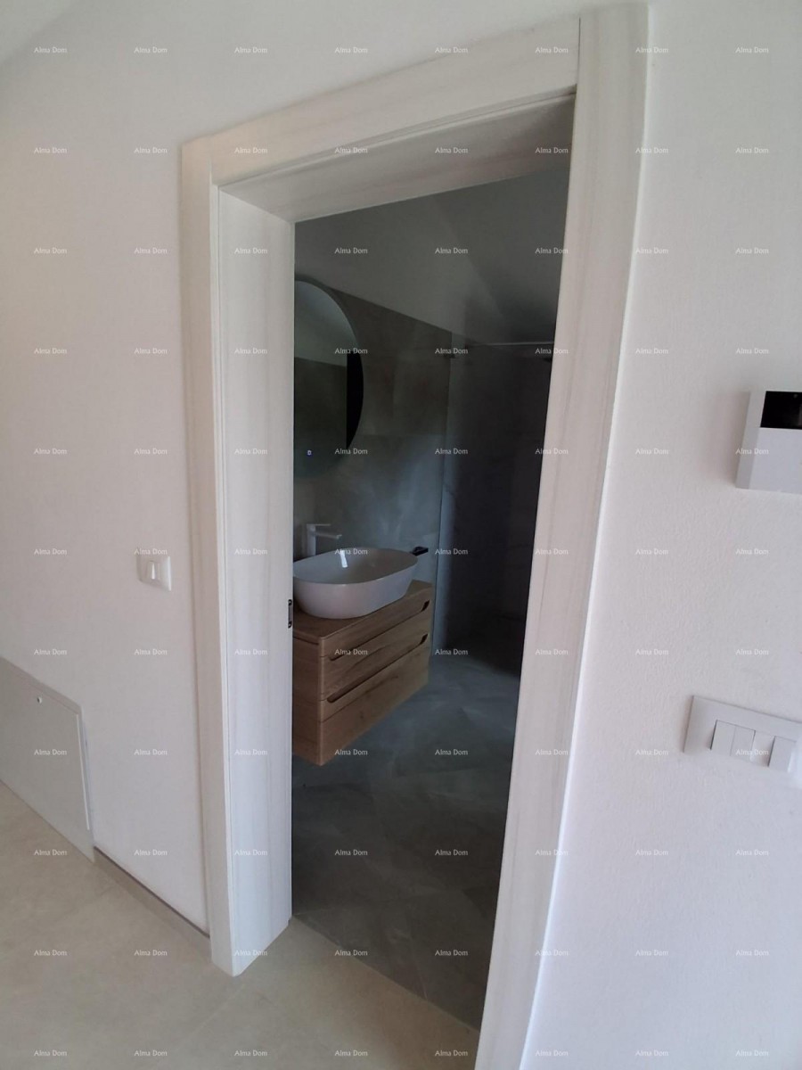 Продажа - роскошный дом на большом участке с бассейном, спа-салоном и тренажерным залом, Пореч! 37