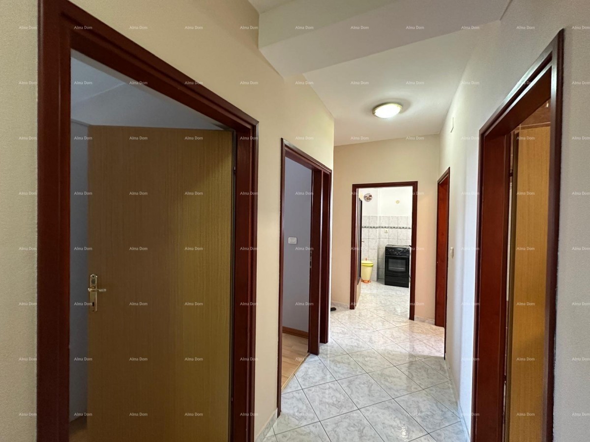 Продается дом с пятью апартаментами в отличном месте 8