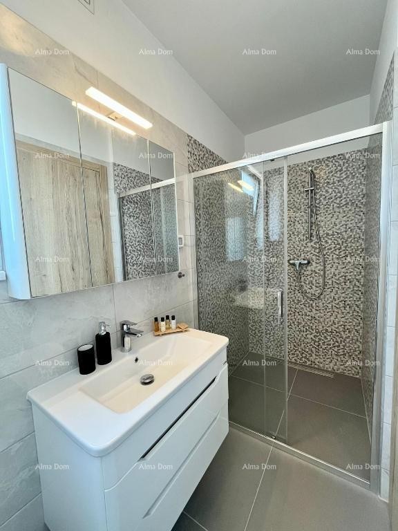 Moderna kuća s bazenom u Medulinu, idealna za obitelj ili investiciju! 14