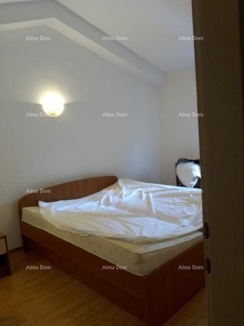 Prodaja hiše z dvoriščem in velikim zemljiščem, Barban 3