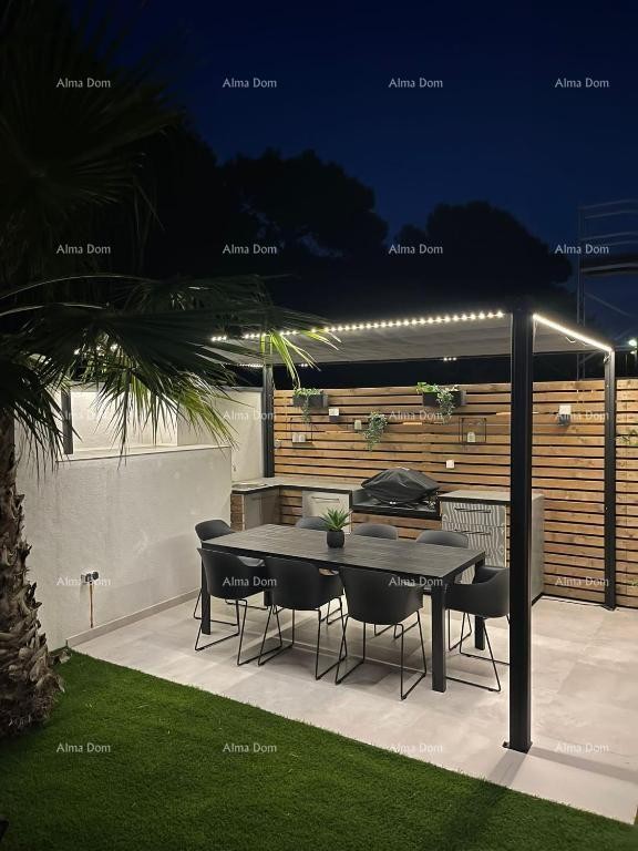 Современная вилла с панорамным видом на море в Медулине! 14