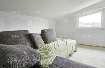 Pula – Busoler, Četverosoban stan u roh-bau fazi