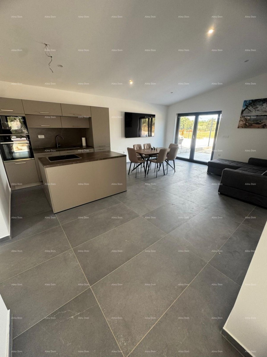 Vendita - casa bifamiliare con piscina riscaldata, nei dintorni di Poreč! 7