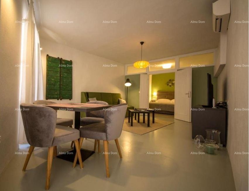 Однокомнатная отремонтированная квартира в центре Ровиня 3