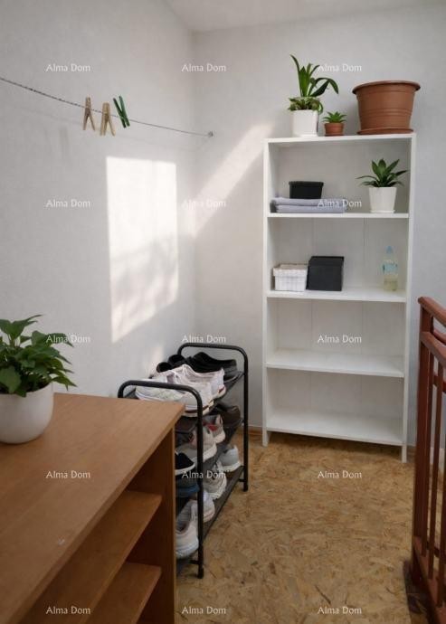 Rovinj – property with two apartments, sea view, and parking space 11