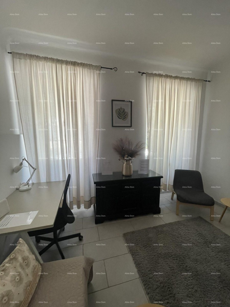 Appartamento arredato di 45 m2 al piano terra nel centro di Pola 3