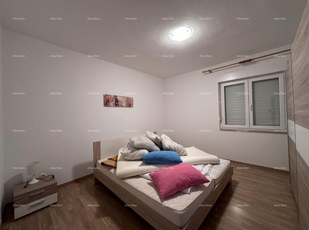 Hiša z dovoljenjem za gradnjo 4 stanovanj! 36