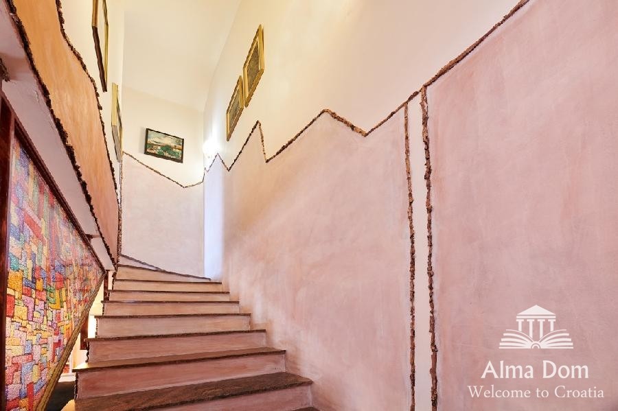 Hiša, blizu mesta Umag. 19