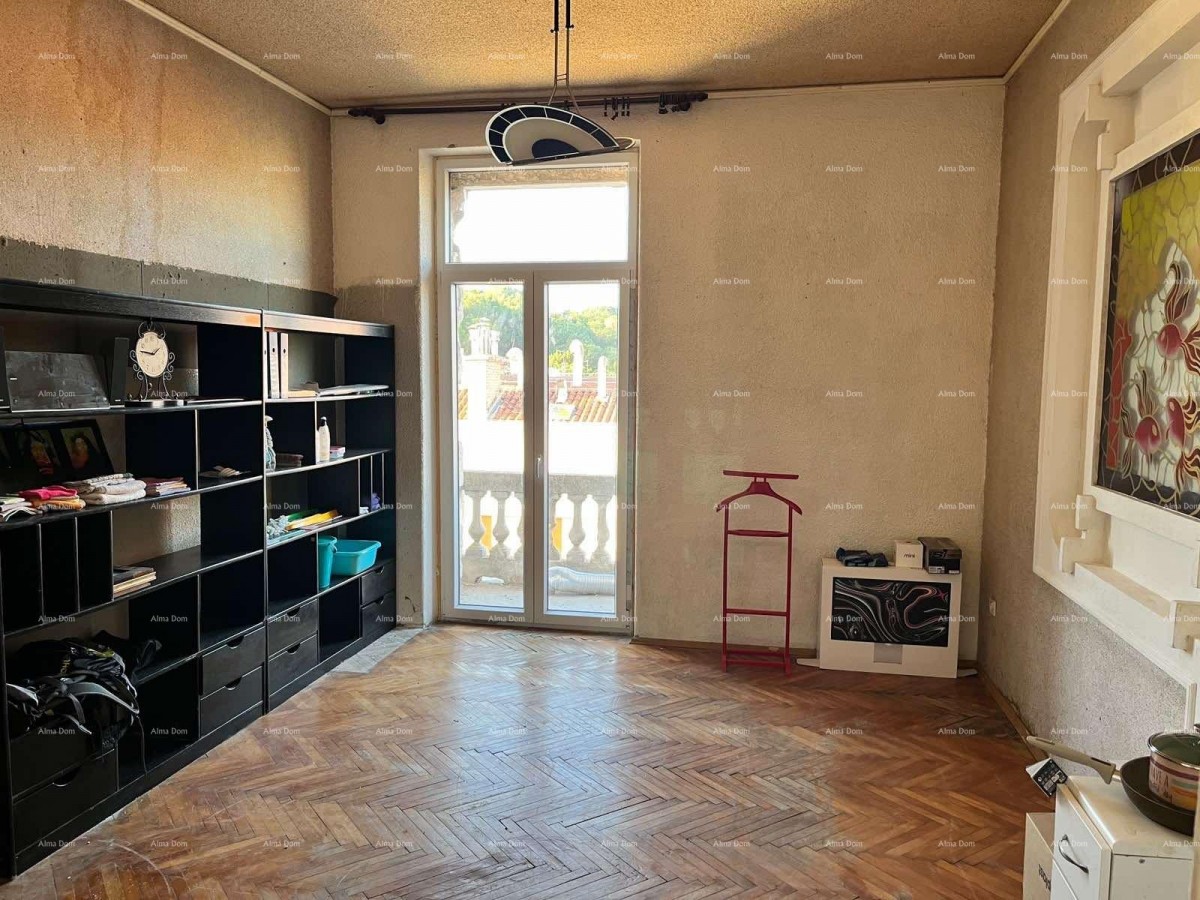 Pula – appartamento trilocale di 96,33 m² con balcone 2