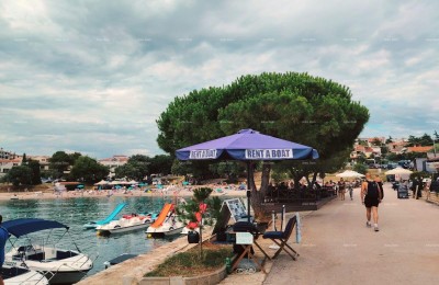 Luksuzno stanovanje s pogledom na morje, 30 m od plaže, popolno za družino