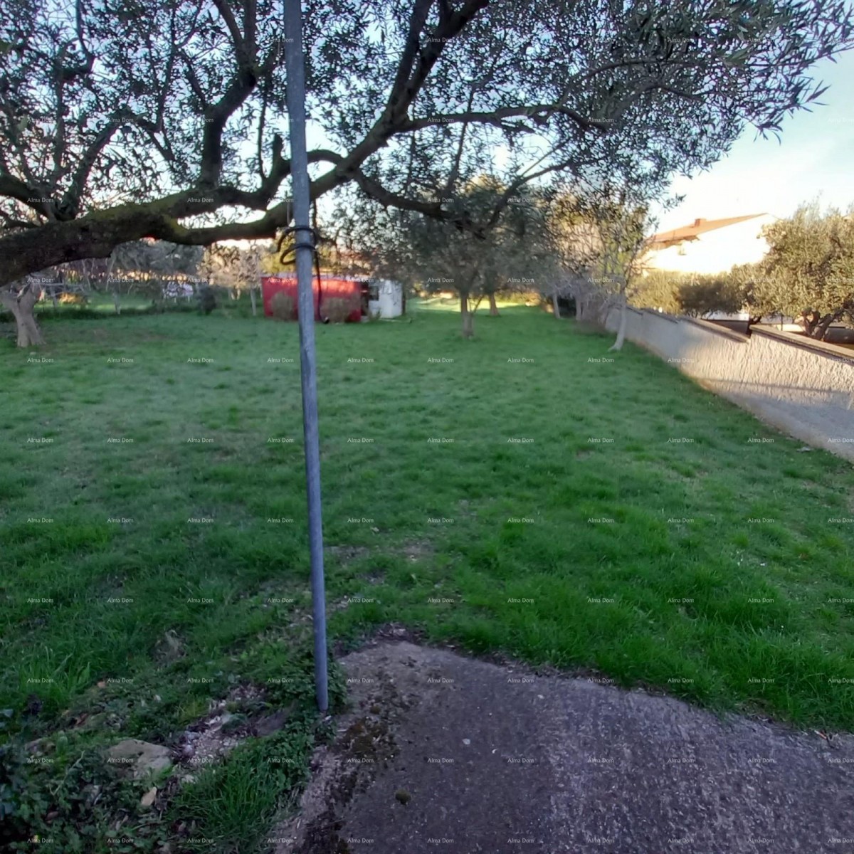 For Sale: Large Building Plot in Medulin – 1,895 m² 4