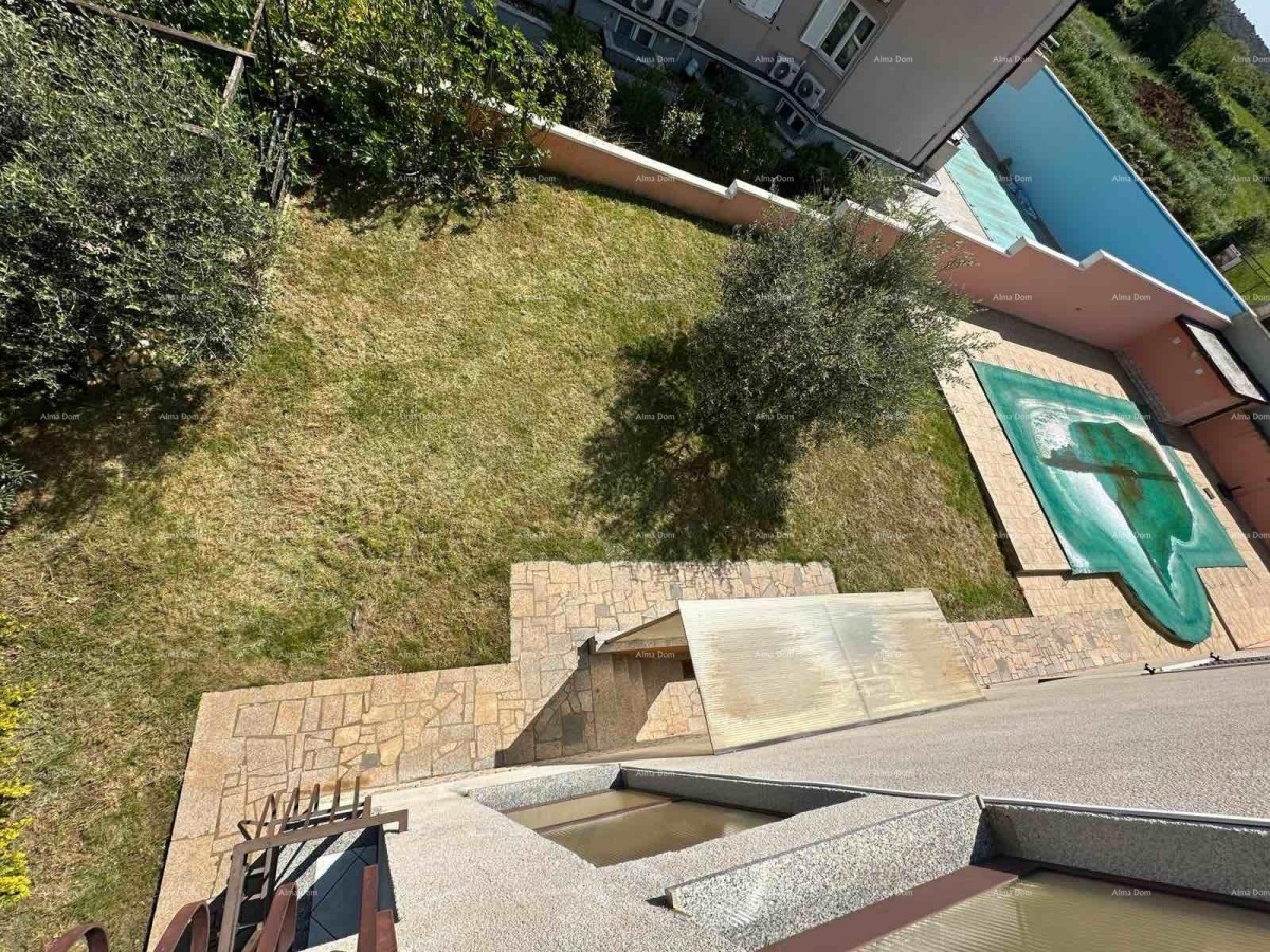 Prodajemo hišo s pet apartmajev na odlični lokaciji! 31