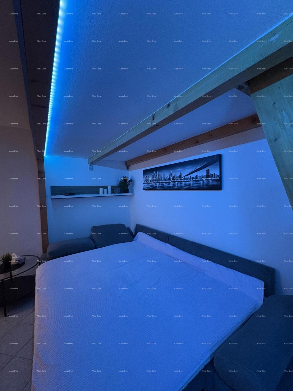 Barbariga – Apartment with Gallery and Sea View, 5 Minutes from the Beach 7