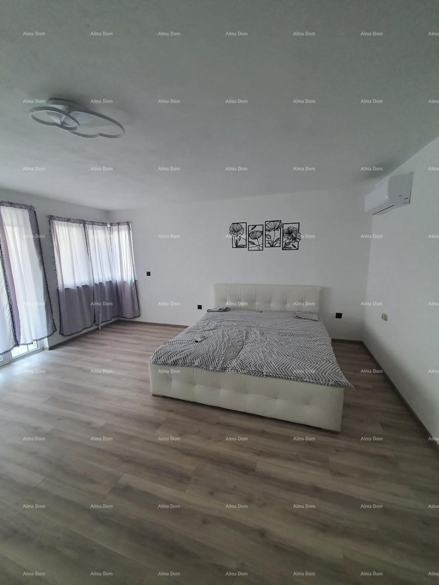 Apartmanska kuća s pogledom na more 11