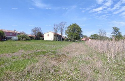 Poreč, štiri gradbene parcele skupne površine 3.407 m²