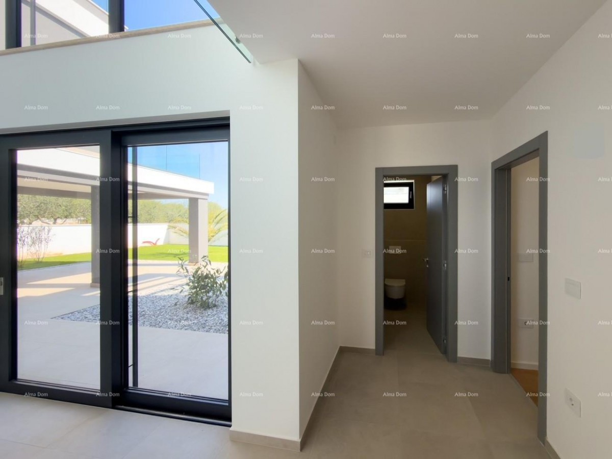 Современная вилла в 100 метрах от моря! 13