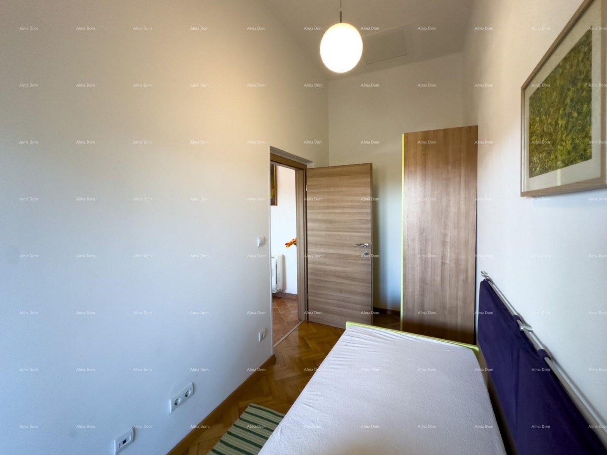 Bellissima casa con piscina a Pola, ideale per famiglie o investimento. 21