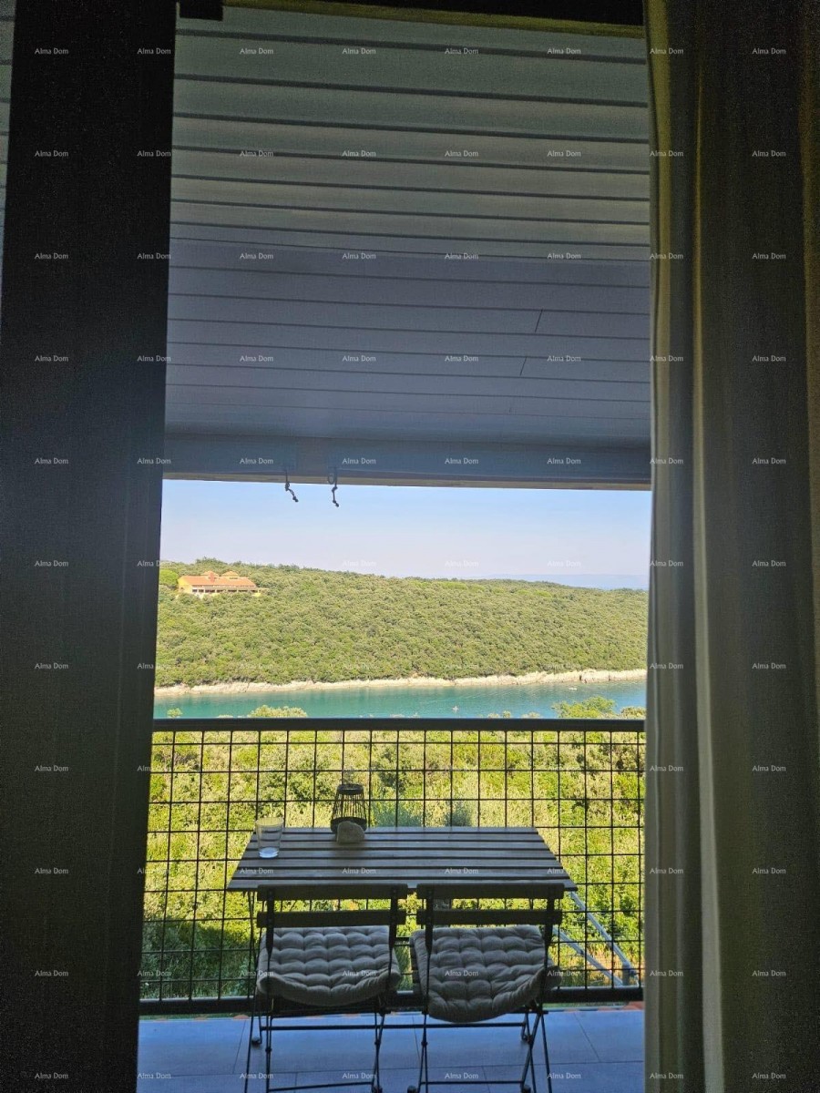 Prvi red do mora! Renoviran stan u Dugoj uvali! 2