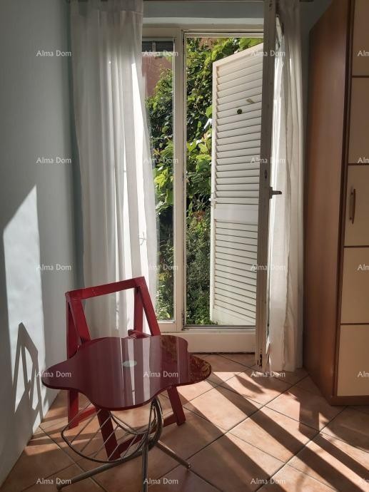 ПРЕЛЕПА КВАРТИРА – РОВИЊ | 80 м² | ОДЛИЧНА ЛОКАЦИЈА 3