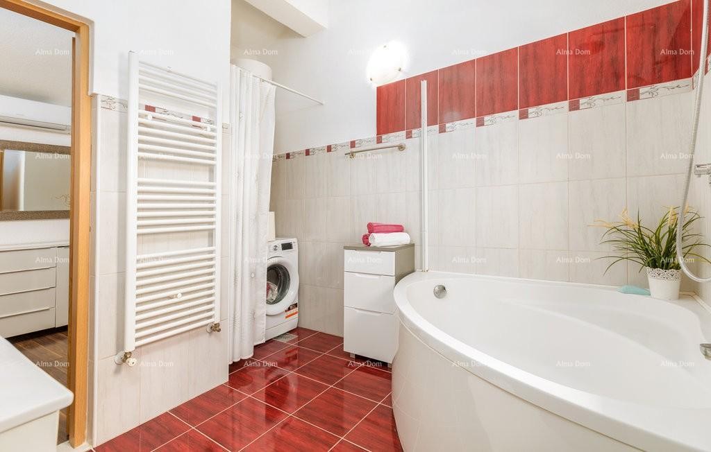 Last house in the row, with a jacuzzi! Marčana. 7