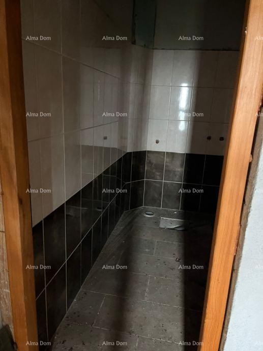 In vendita casa familiare in una zona tranquilla nei dintorni di Labin 7