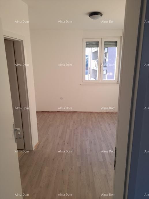 Продажа - квартира с гаражным местом в отличном месте, Пула! 2