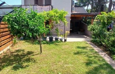 Casa con 3 appartamenti, Medulin