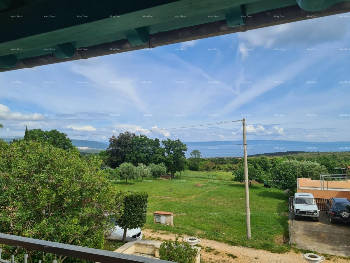 Kuća s bazenom i velikom okućnicom!  Blizina mjesta Marčane. 15