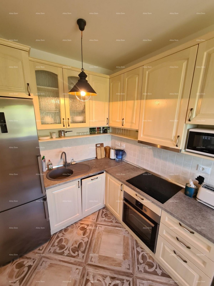 Trinadstropno stanovanje s strešno teraso! 100 metrov do morja. 17