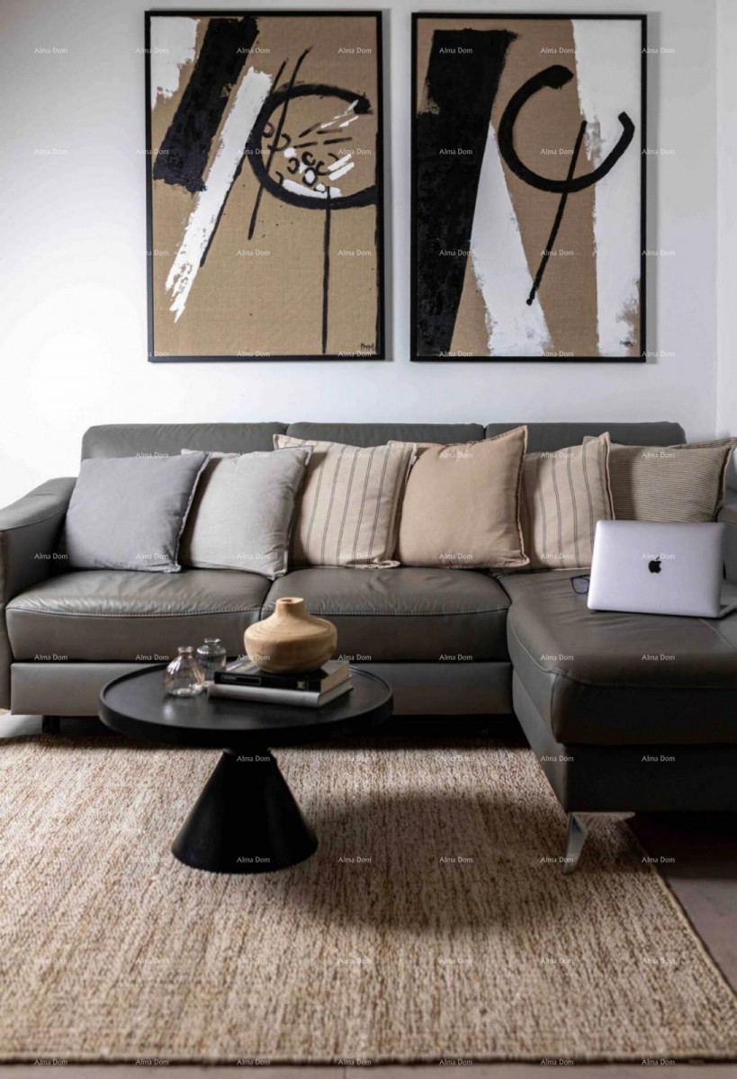 Sale - Renovated Apartment in the City Center, Pula! 1