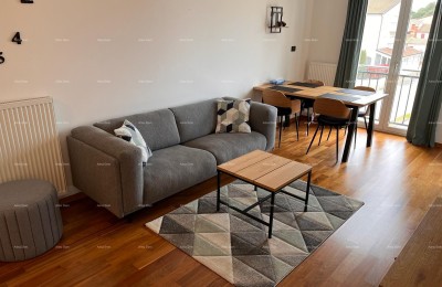 Продам современную, красиво оформленную и отремонтированную квартиру, Фажана!