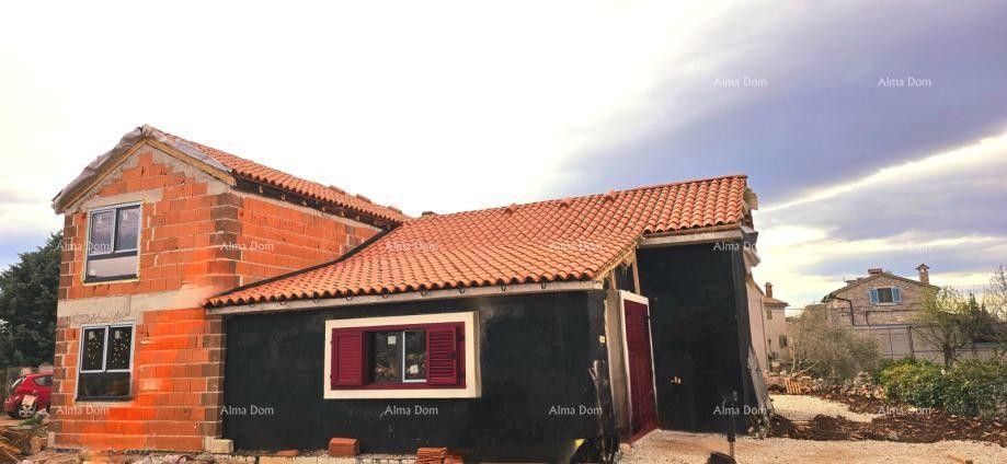 Vodnjan. House under construction with pool and Svetvinčenat, land with building permit! 16
