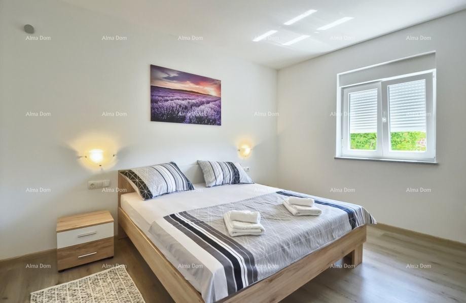 Prodaja dvoetažnega stanovanja z velikim vrtom in garažo, Ližnjan! 13