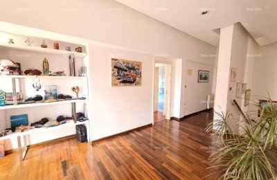 Баньоле, новая, современная отдельно стоящая вилла.