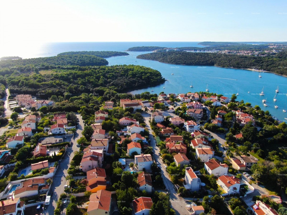 Na prodaju: Apartmanska kuća s bazenom i pogledom na more – Banjole! 4