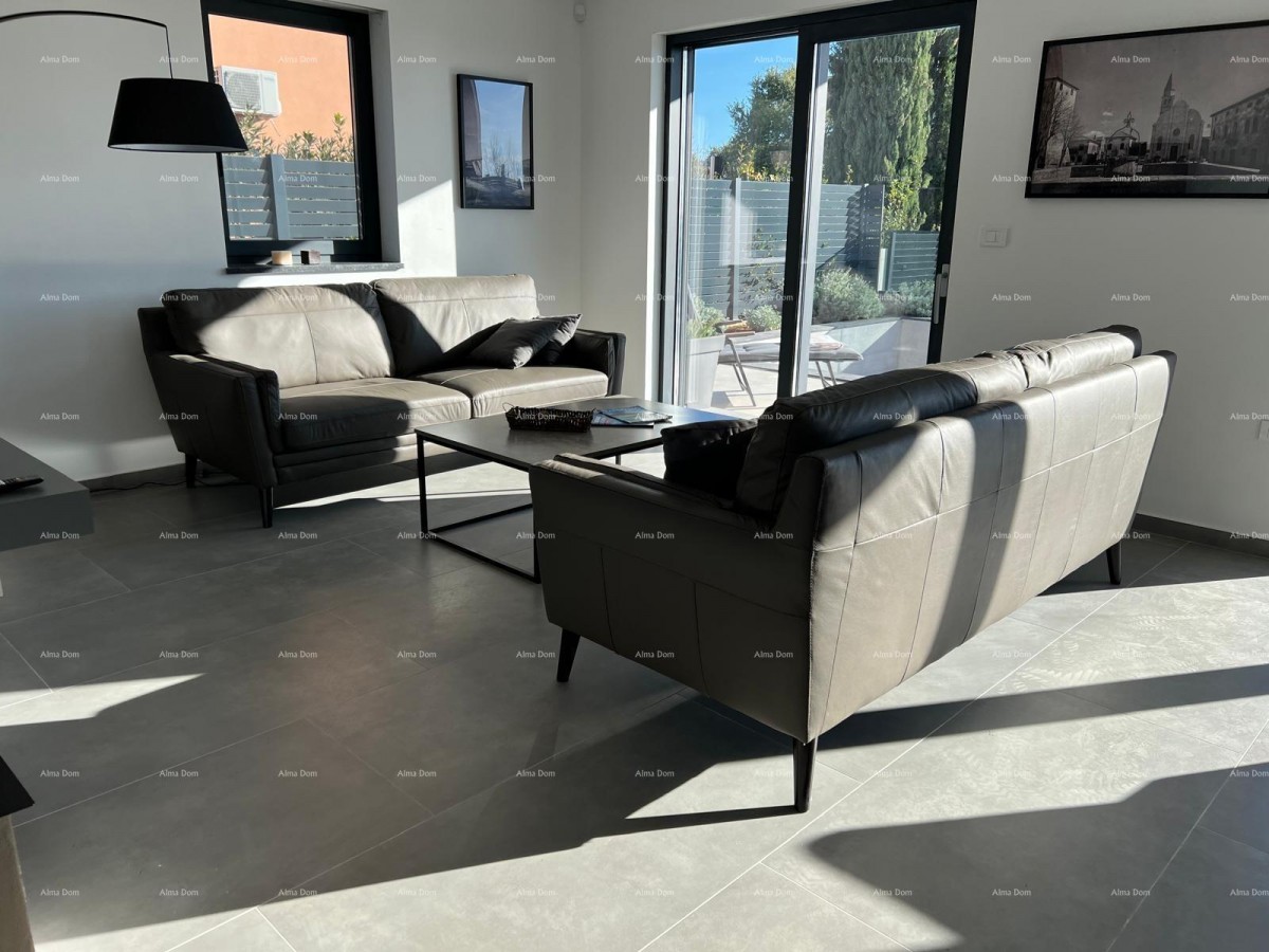 Vendita di una moderna villa con piscina, Svetvinčenat! 6