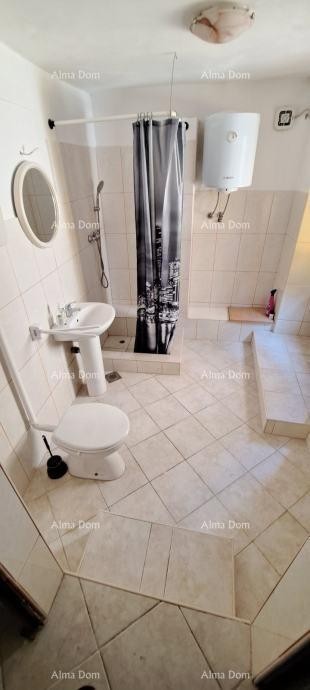 For sale: Renovated stone house in the center of the town of Vodnjan. 5