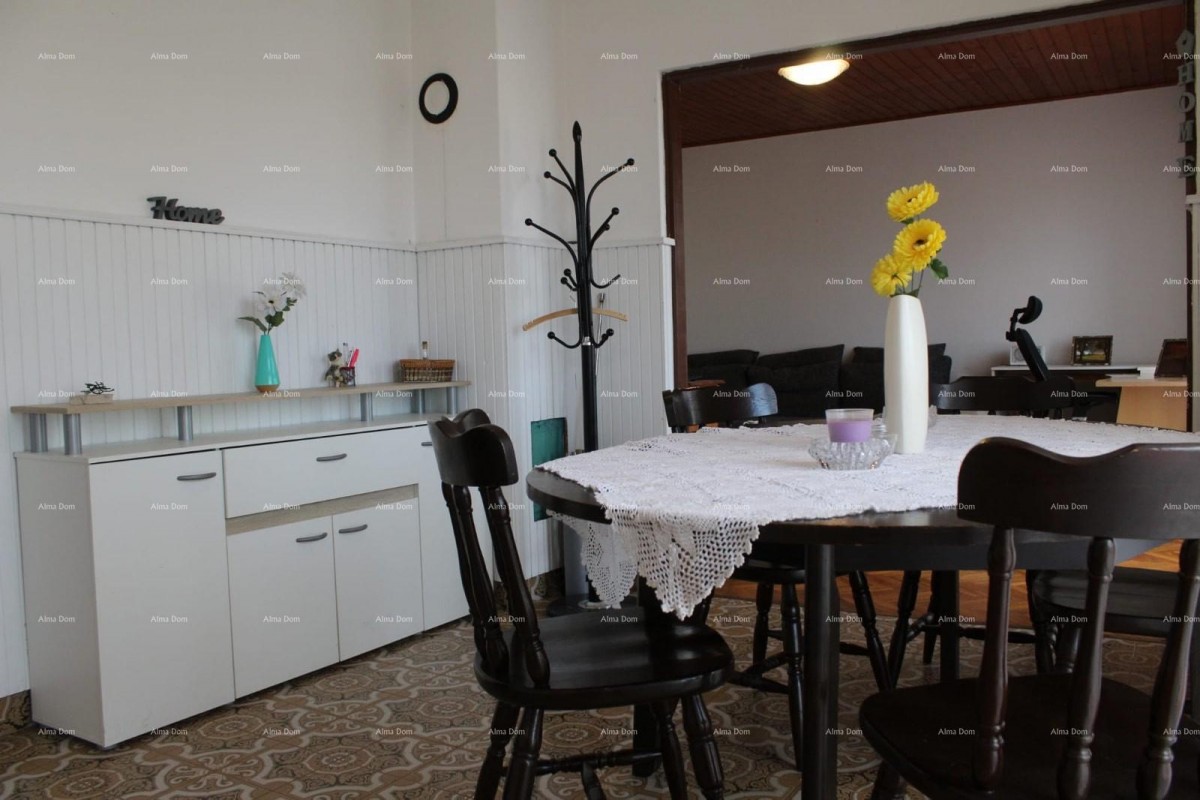 Пазин, семейное поместье с двумя жилыми единицами и большим двором 9